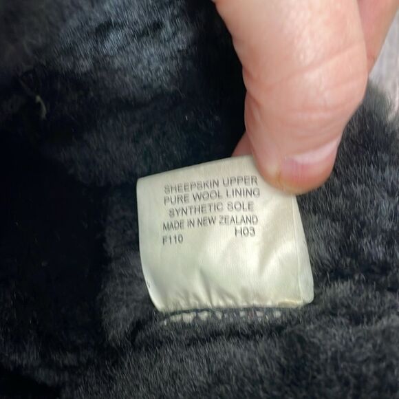 UGG Sundance II Revival Black Tall Boots size 7W - Picture 11 of 16